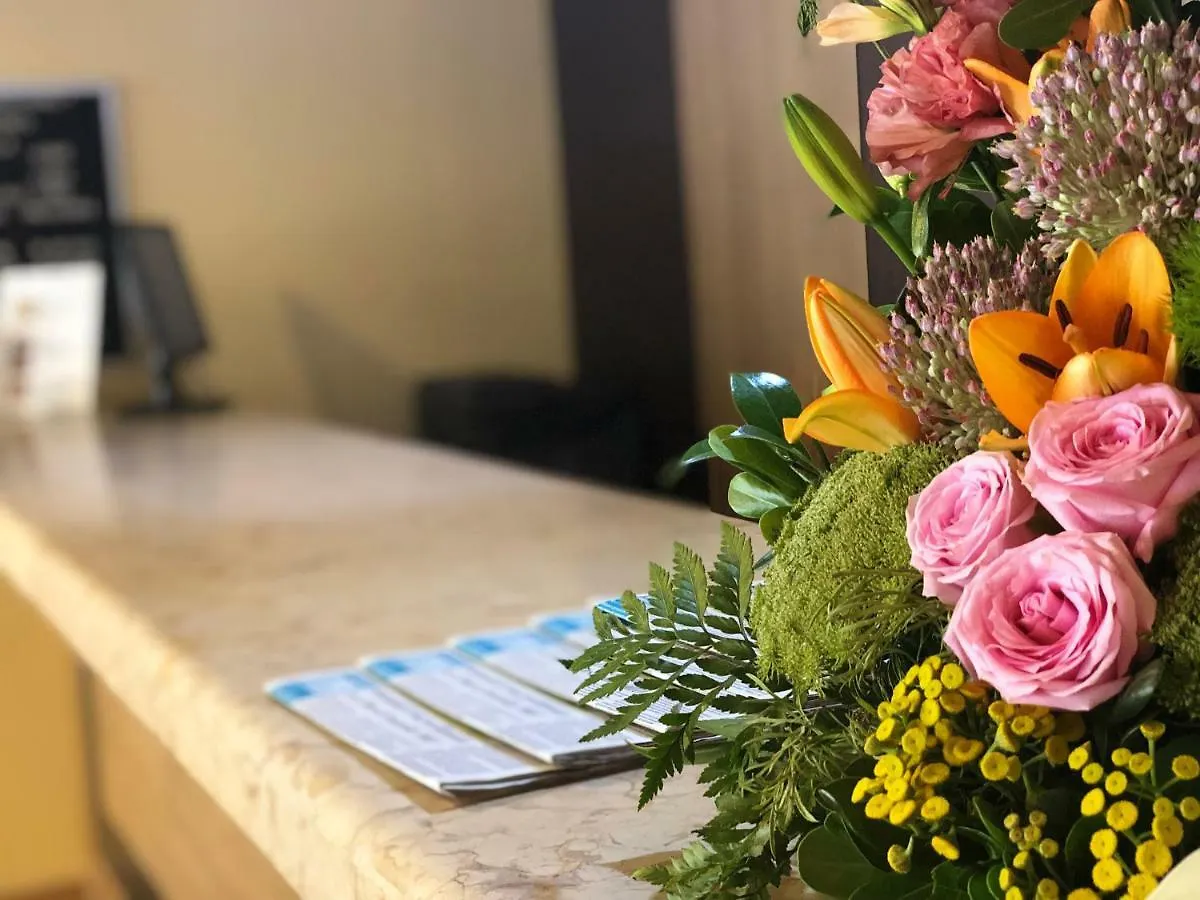 Ibeurohotel Guadalajara Expo فندق